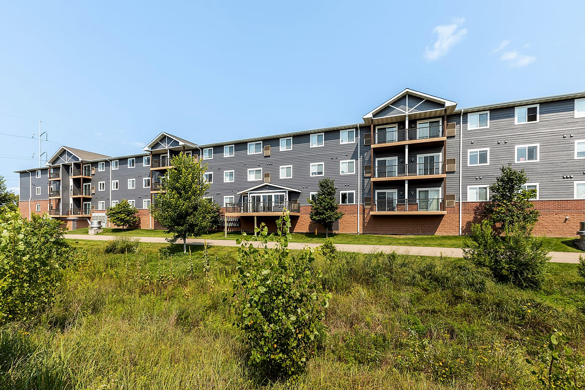 Emberwood Apartments exterior